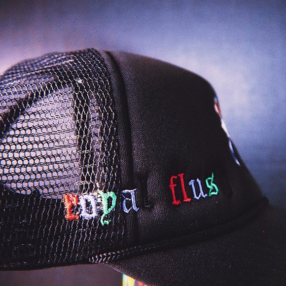 NY YANKEE TRUCKER HAT WIth CASINO Theme - Picture 6 of 8